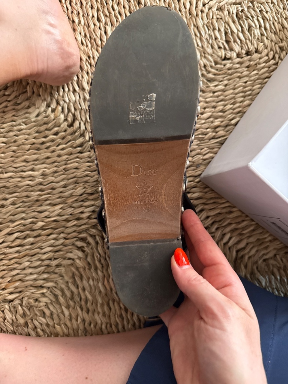Diorquake Clogs - Picture 4 of 4